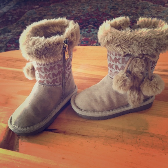 michael kors ugg boots